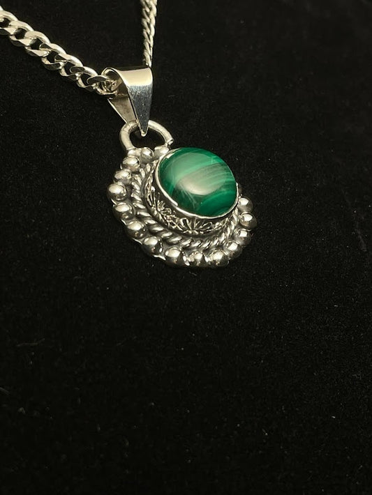 Exquisite Malachite in Silver Pendant - Uniquely Designed to Dazzle - Regul Silver