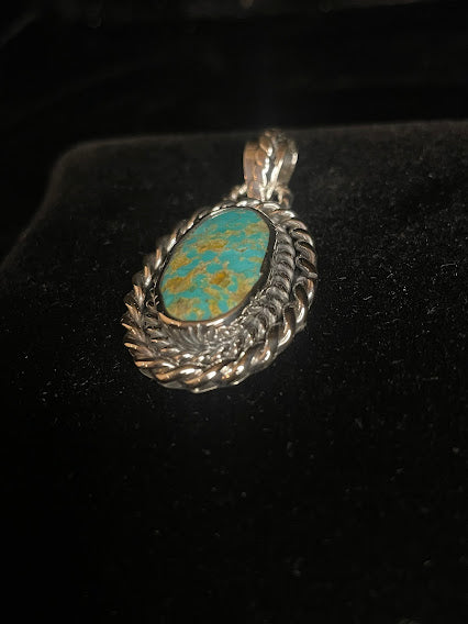 Elegant Sonoran Turquoise Pendant - Regul Silver