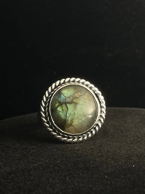 Sterling Silver Western Style Labradorite Ring