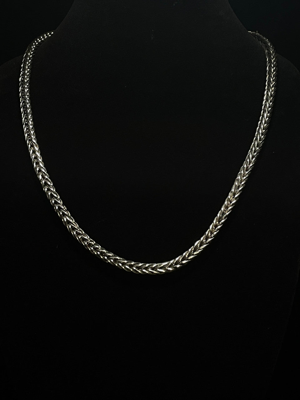 Solid Sterling Silver Foxtail Necklace: Luxurious and Sophisticated - Regul Silver